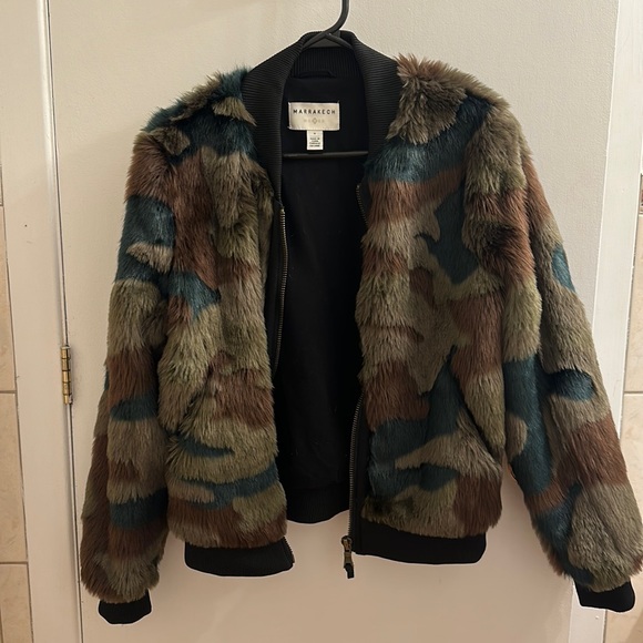 Faux fur jacket - Picture 1 of 3